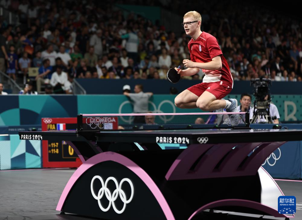 内线为轴 内线为轴